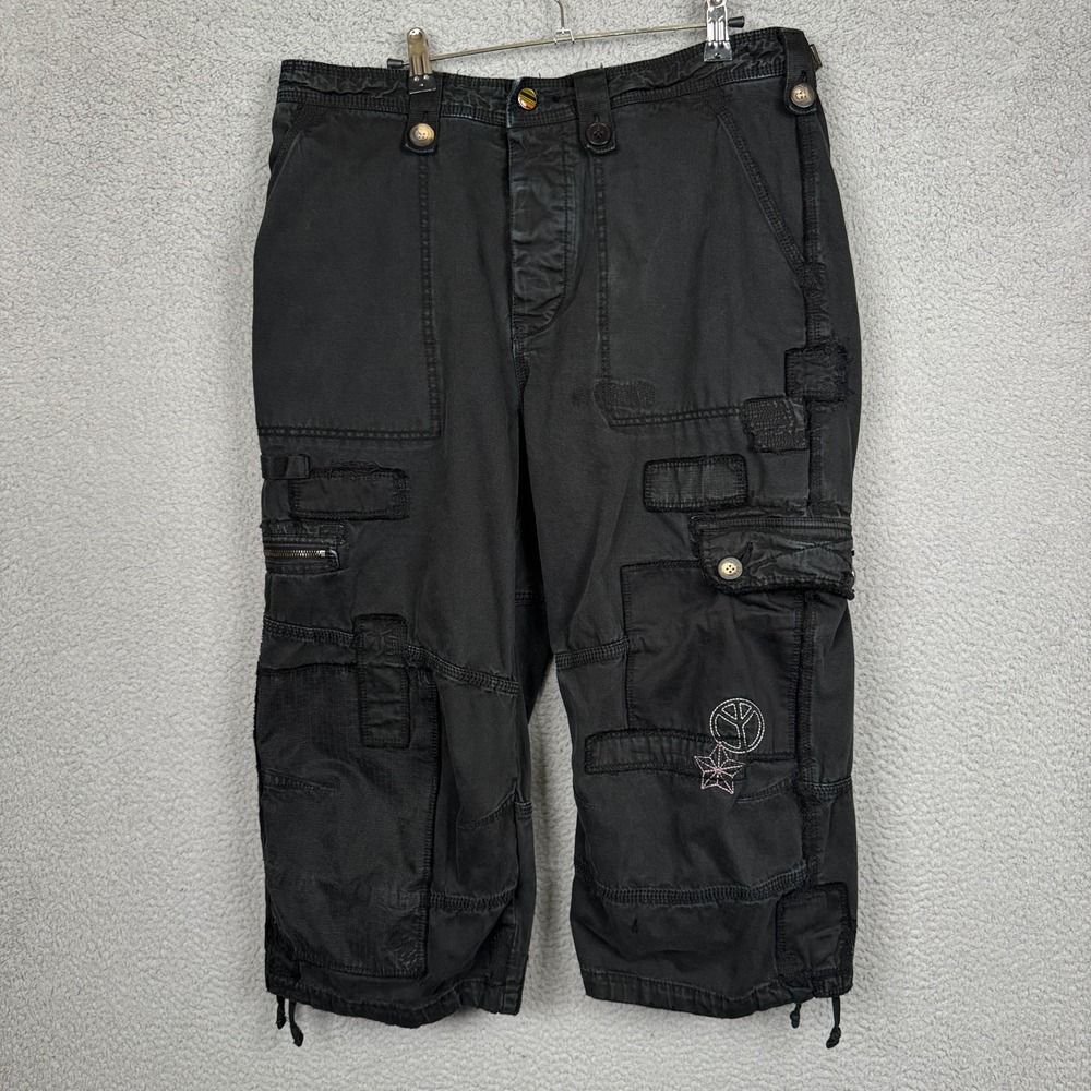 Black Men's Cargo Shorts with Utility Pockets